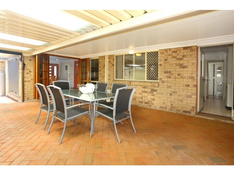 2/10 Catherine Court, Labrador QLD 4215