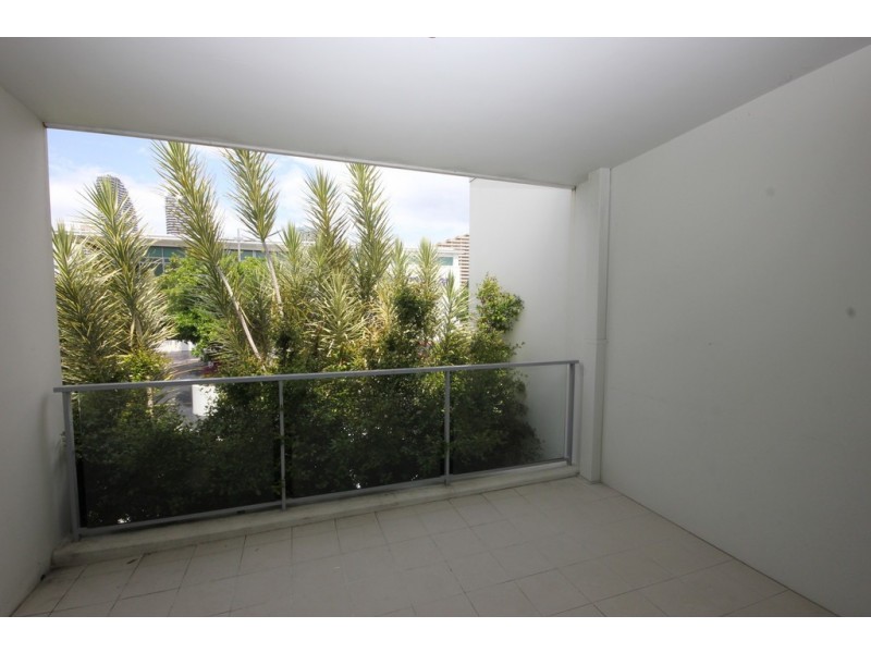 6/6 Miami Key, Broadbeach Waters QLD 4218
