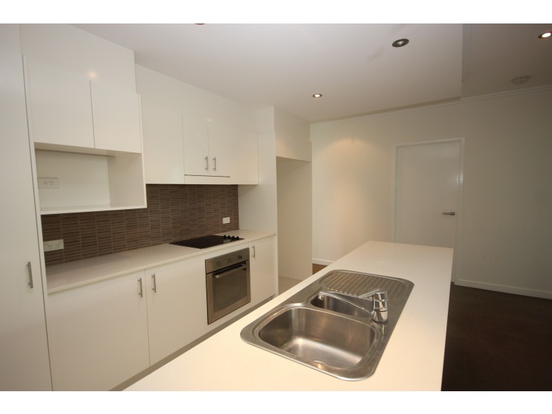6/6 Miami Key, Broadbeach Waters QLD 4218