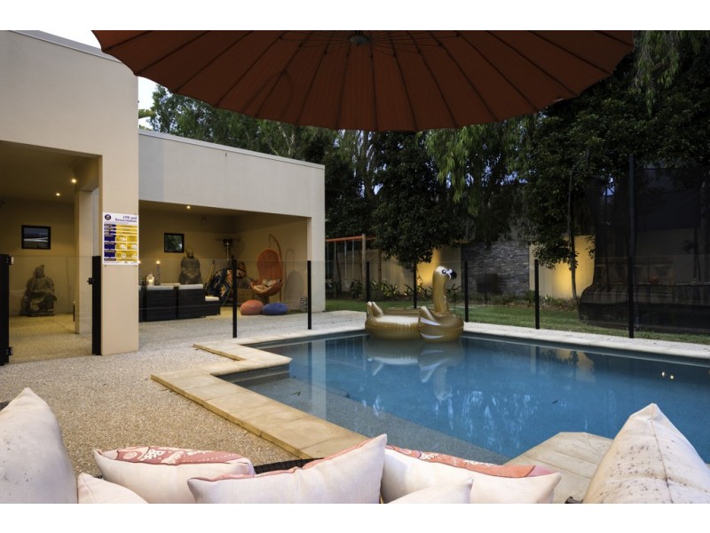 14 Waterview Crescent, Sorrento QLD 4217