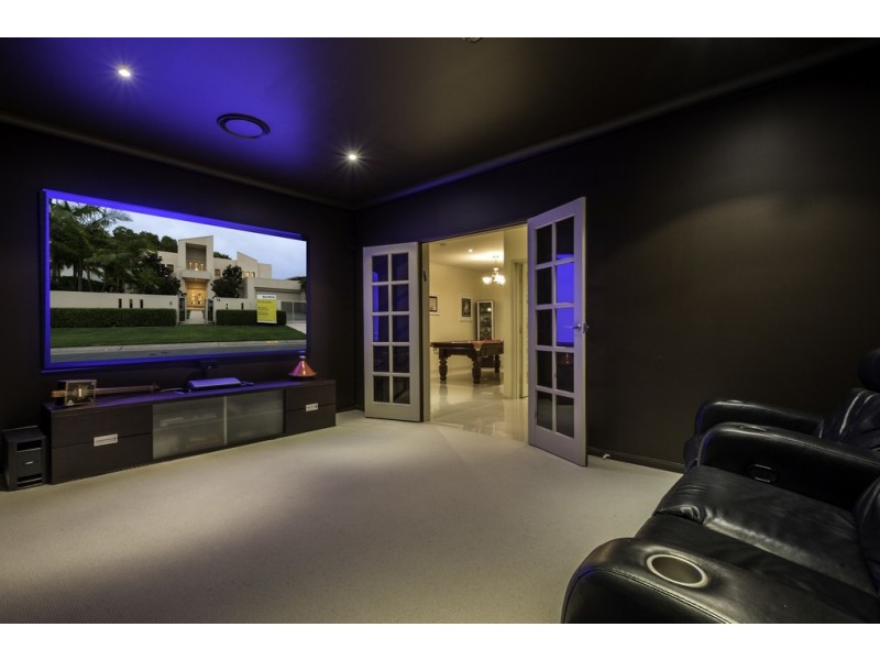 14 Waterview Crescent, Sorrento QLD 4217