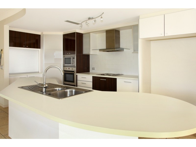 3314 Central Place, Carrara QLD 4211