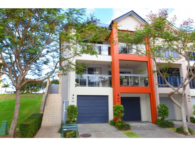 3314 Central Place, Carrara QLD 4211