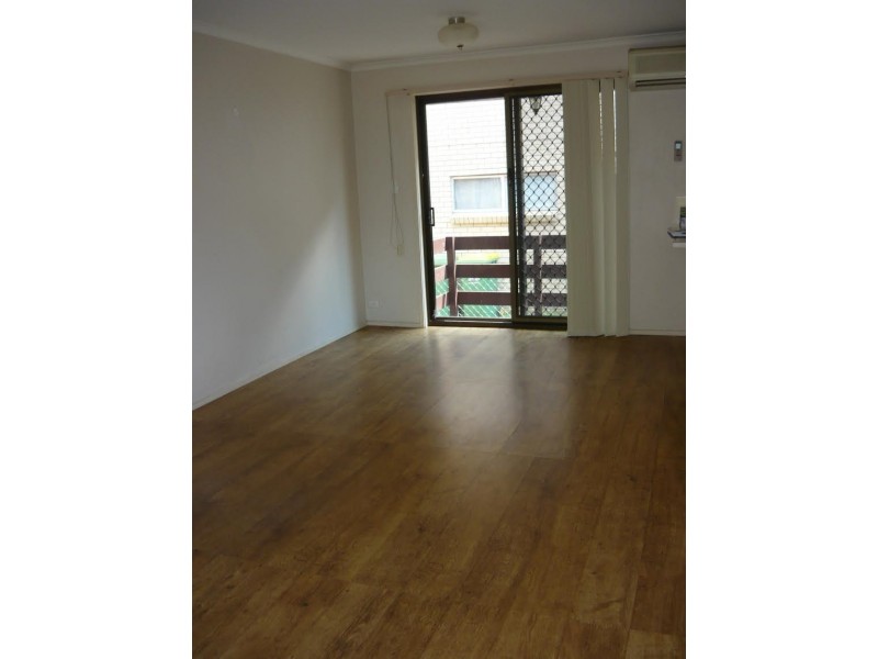 1/23 Albion Ave, Miami QLD 4220