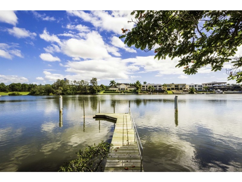 652 Nerang-Broadbeach Road, Carrara QLD 4211