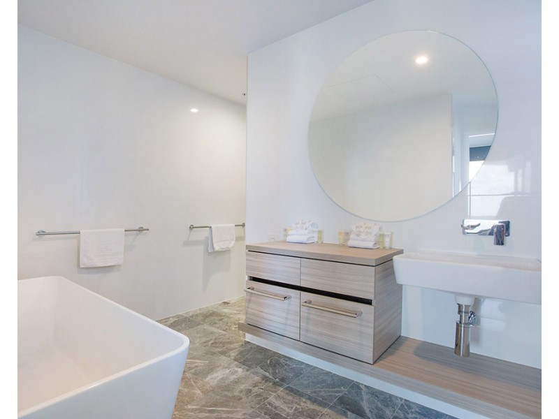 191 ‘Qube’ 31 Queensland Avenue, Broadbeach QLD 4218