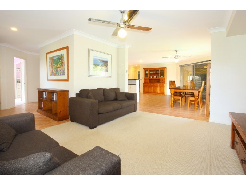 4 Lumley Street, Mudgeeraba QLD 4213