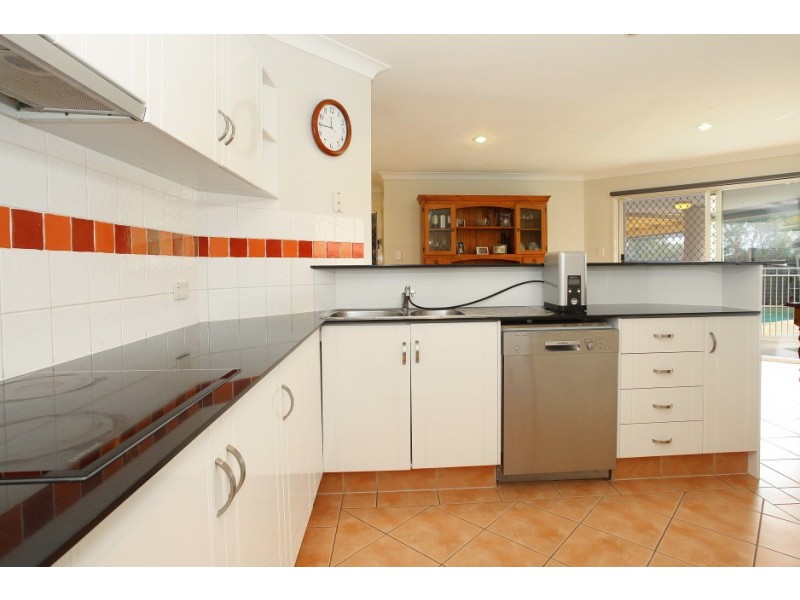 4 Lumley Street, Mudgeeraba QLD 4213