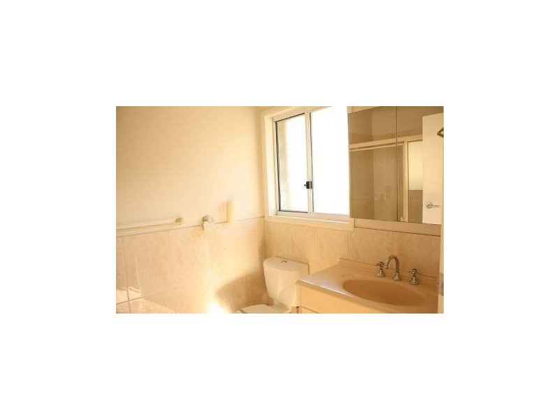 3 Allambi Ave, Broadbeach Waters QLD 4218