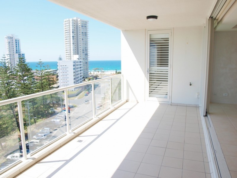 22/20 Queensland Ave, Broadbeach QLD 4218