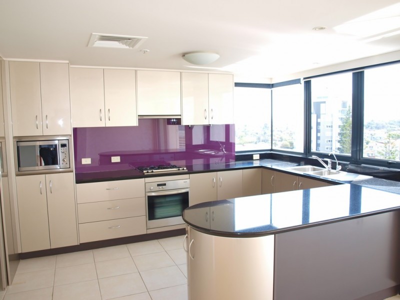 22/20 Queensland Ave, Broadbeach QLD 4218