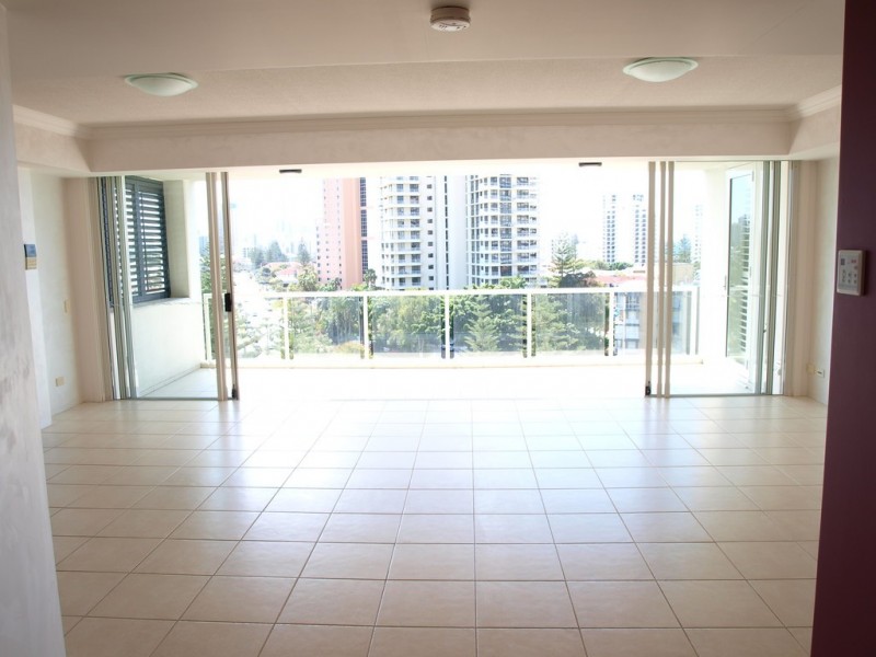 22/20 Queensland Ave, Broadbeach QLD 4218