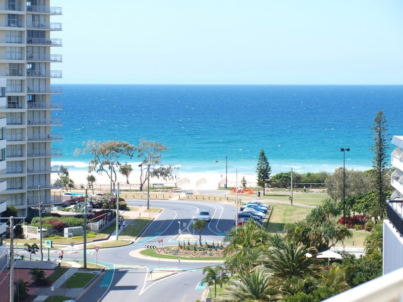 22/20 Queensland Ave, Broadbeach QLD 4218