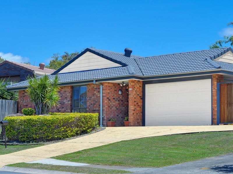 27 McLeod Street, Highland Park QLD 4211