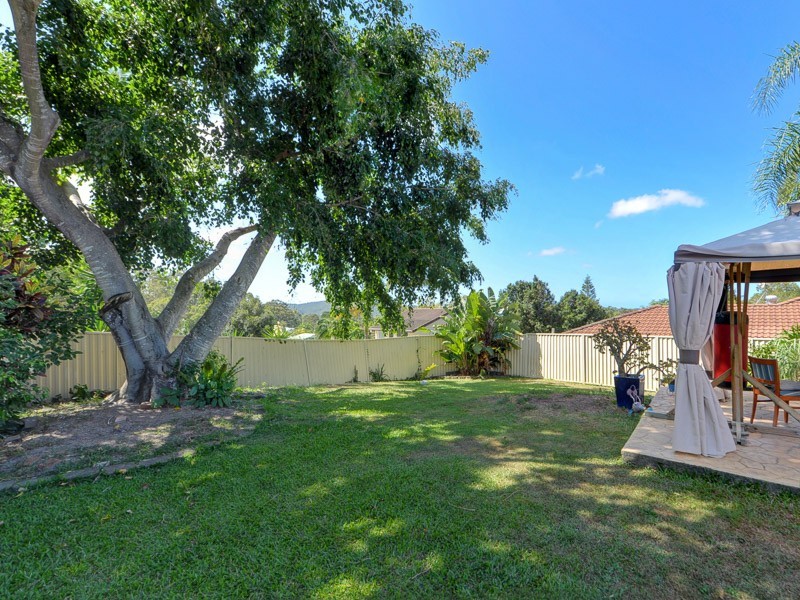 27 McLeod Street, Highland Park QLD 4211