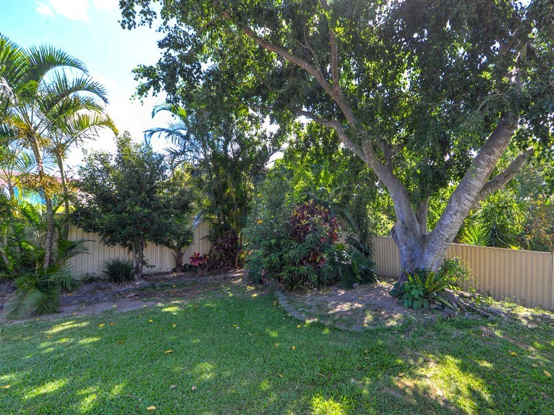 27 McLeod Street, Highland Park QLD 4211