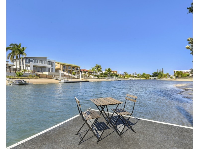 2 Platypus Avenue, Sorrento QLD 4217