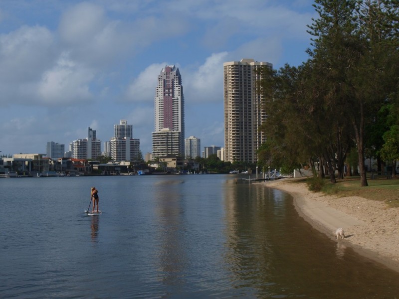 2/30 Birt Ave, Surfers Paradise QLD 4217