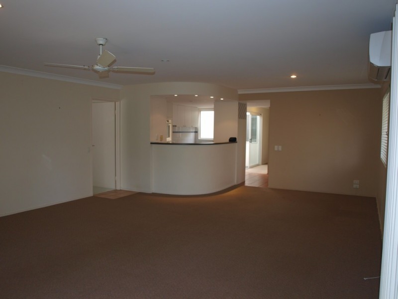 2/30 Birt Ave, Surfers Paradise QLD 4217