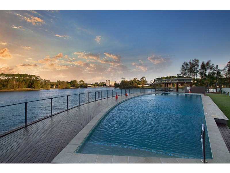 212/22 Ben Lexcen Place, Robina QLD 4226