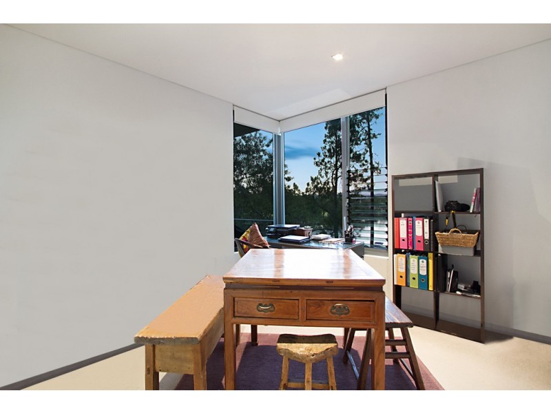 212/22 Ben Lexcen Place, Robina QLD 4226