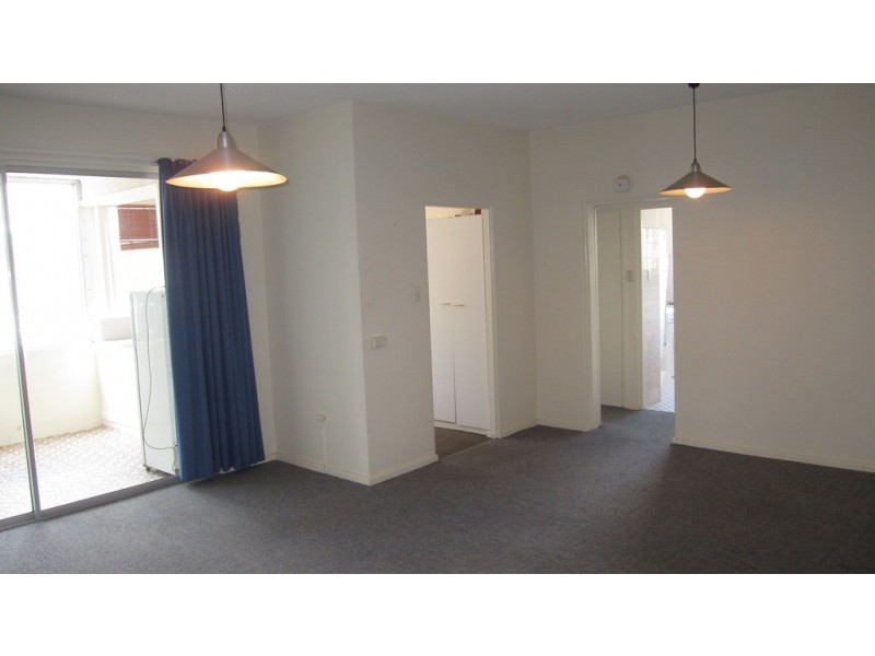 7/126 The Esplanade, Surfers Paradise QLD 4217