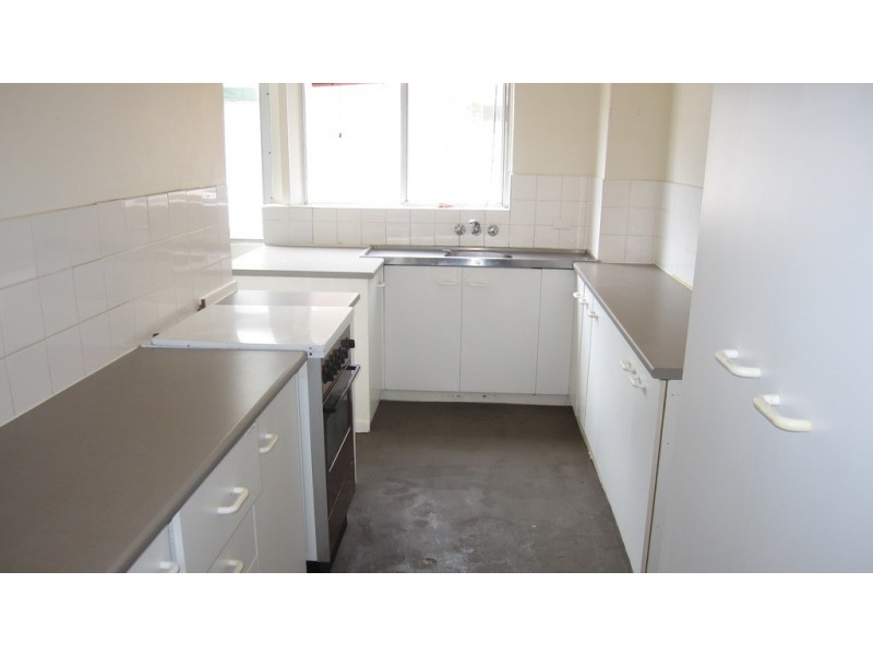 7/126 The Esplanade, Surfers Paradise QLD 4217