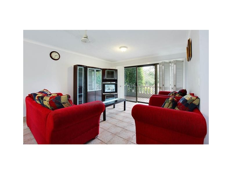 1/27 Second Ave, Broadbeach QLD 4218