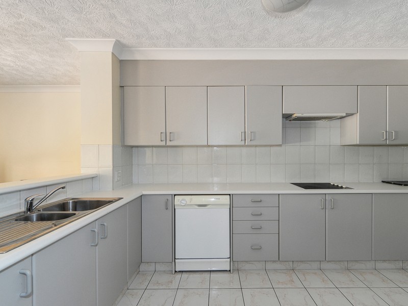 27/41A ‘Mariners Village’ Broadwater Street, Runaway Bay QLD 4216