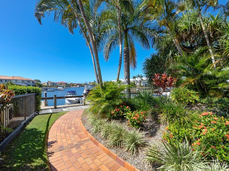 27/41A ‘Mariners Village’ Broadwater Street, Runaway Bay QLD 4216