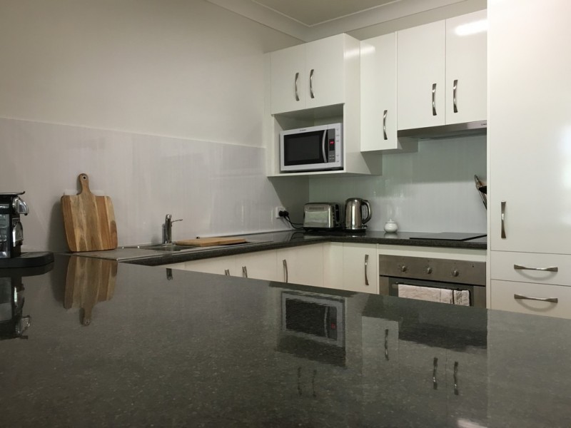 7/18 First Ave, Broadbeach QLD 4218
