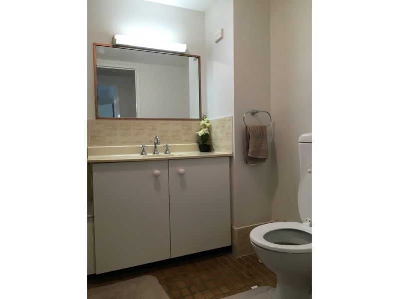7/18 First Ave, Broadbeach QLD 4218