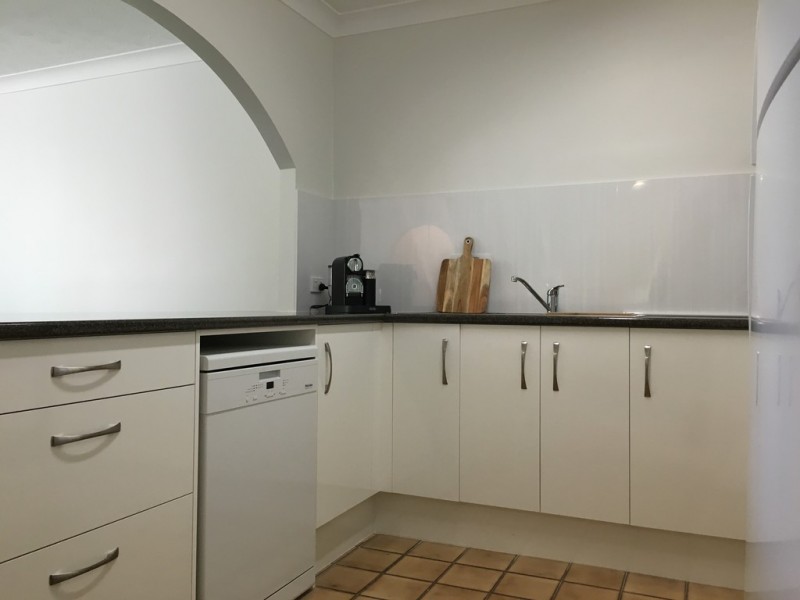 7/18 First Ave, Broadbeach QLD 4218