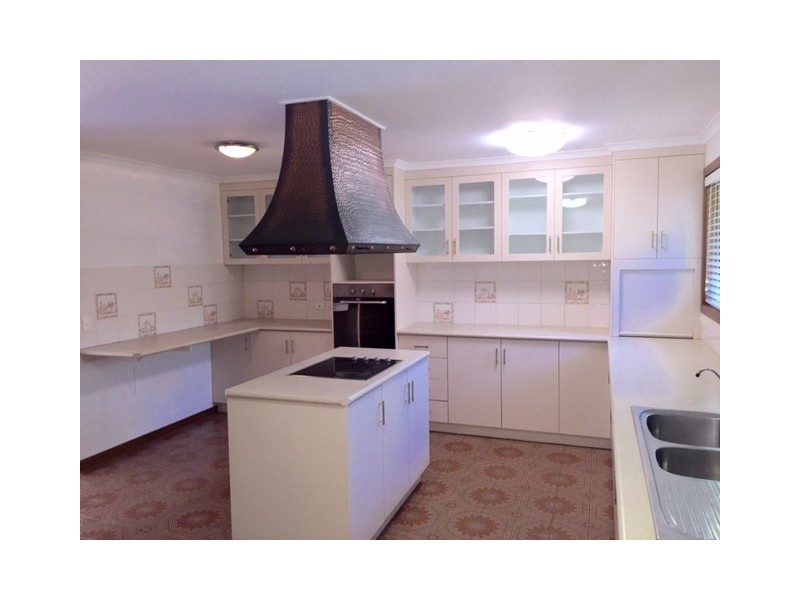 11B Warra Court, Mudgeeraba QLD 4213
