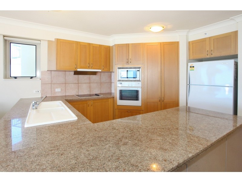 37 ‘Oceana on Broadbeach’ 100 Old Burleigh Road, Broadbeach QLD 4218