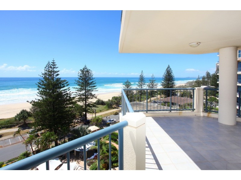 37 ‘Oceana on Broadbeach’ 100 Old Burleigh Road, Broadbeach QLD 4218
