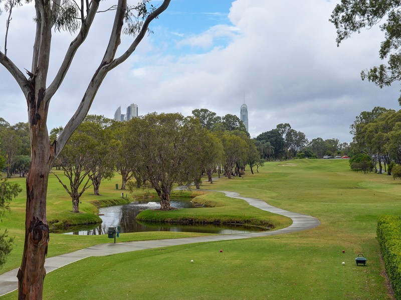 37 ‘Surfers Links’ 5 Bronberg Court, Southport QLD 4215