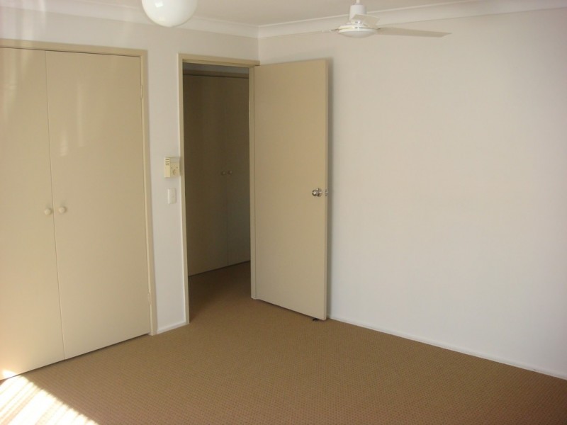 47 Rumrunner St, Mermaid Waters QLD 4218