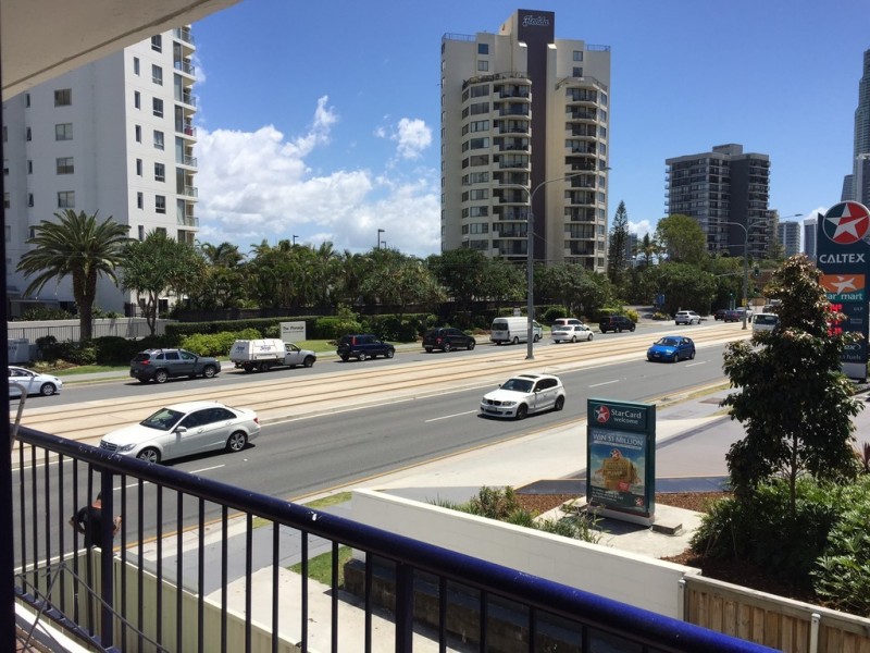 21/2877 Gold Coast Hwy, Surfers Paradise QLD 4217