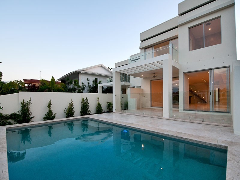 14 Garden Grove, Carrara QLD 4211