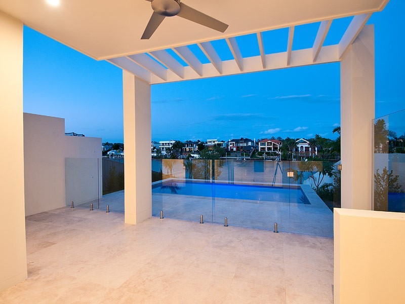 14 Garden Grove, Carrara QLD 4211