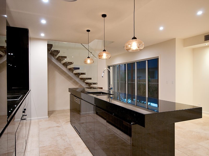 14 Garden Grove, Carrara QLD 4211