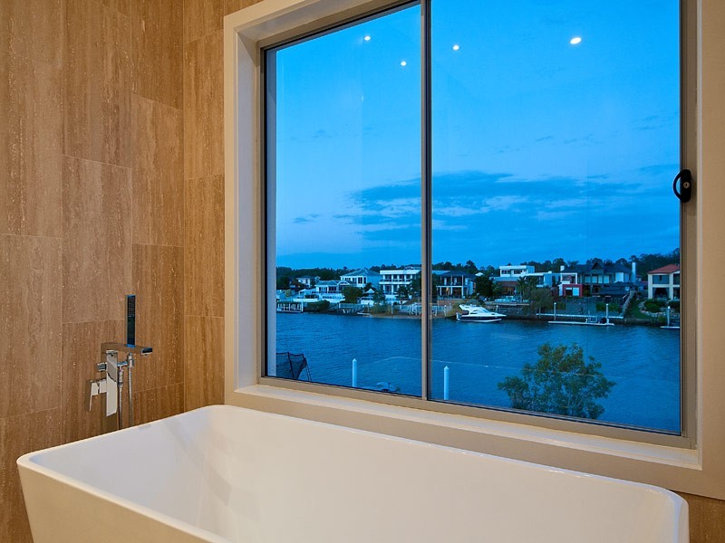 14 Garden Grove, Carrara QLD 4211