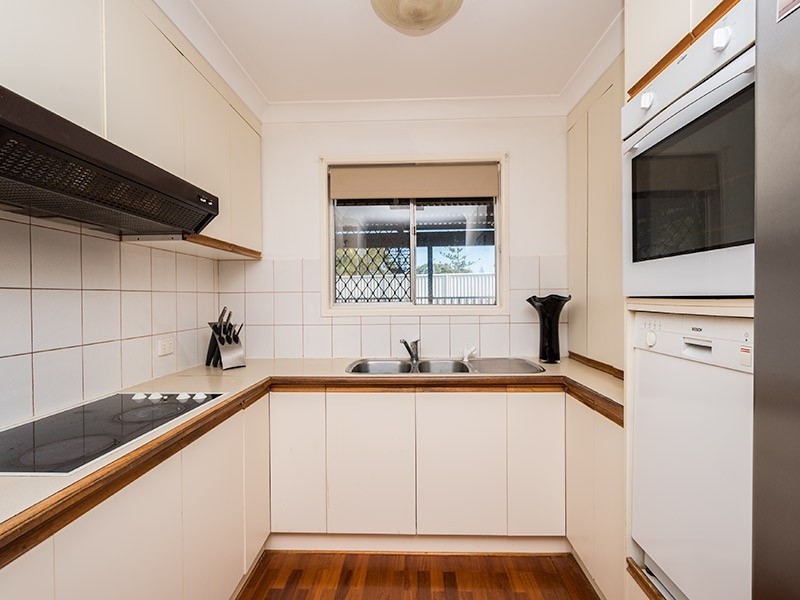 33 Brindisi Avenue, Isle Of Capri QLD 4217