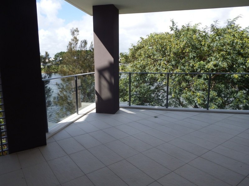109/22-24 Ben Lexcen Place, Robina QLD 4226