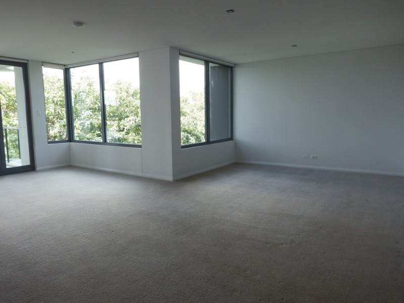 109/22-24 Ben Lexcen Place, Robina QLD 4226
