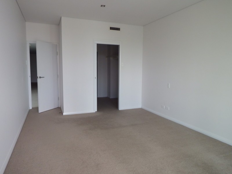 109/22-24 Ben Lexcen Place, Robina QLD 4226