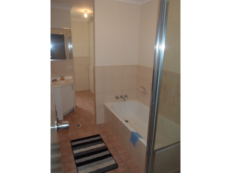 10/5 Australia Ave, Broadbeach QLD 4218