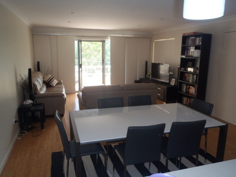 10/5 Australia Ave, Broadbeach QLD 4218