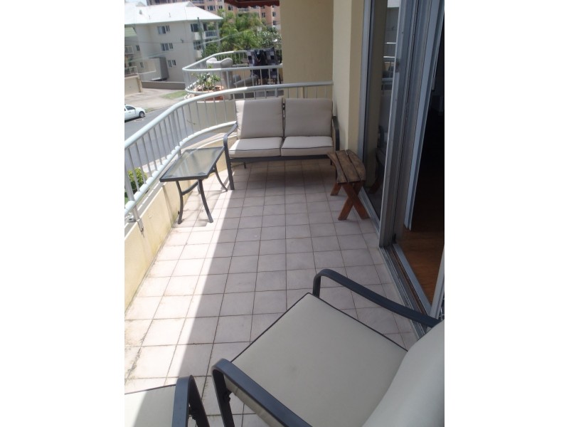 10/5 Australia Ave, Broadbeach QLD 4218